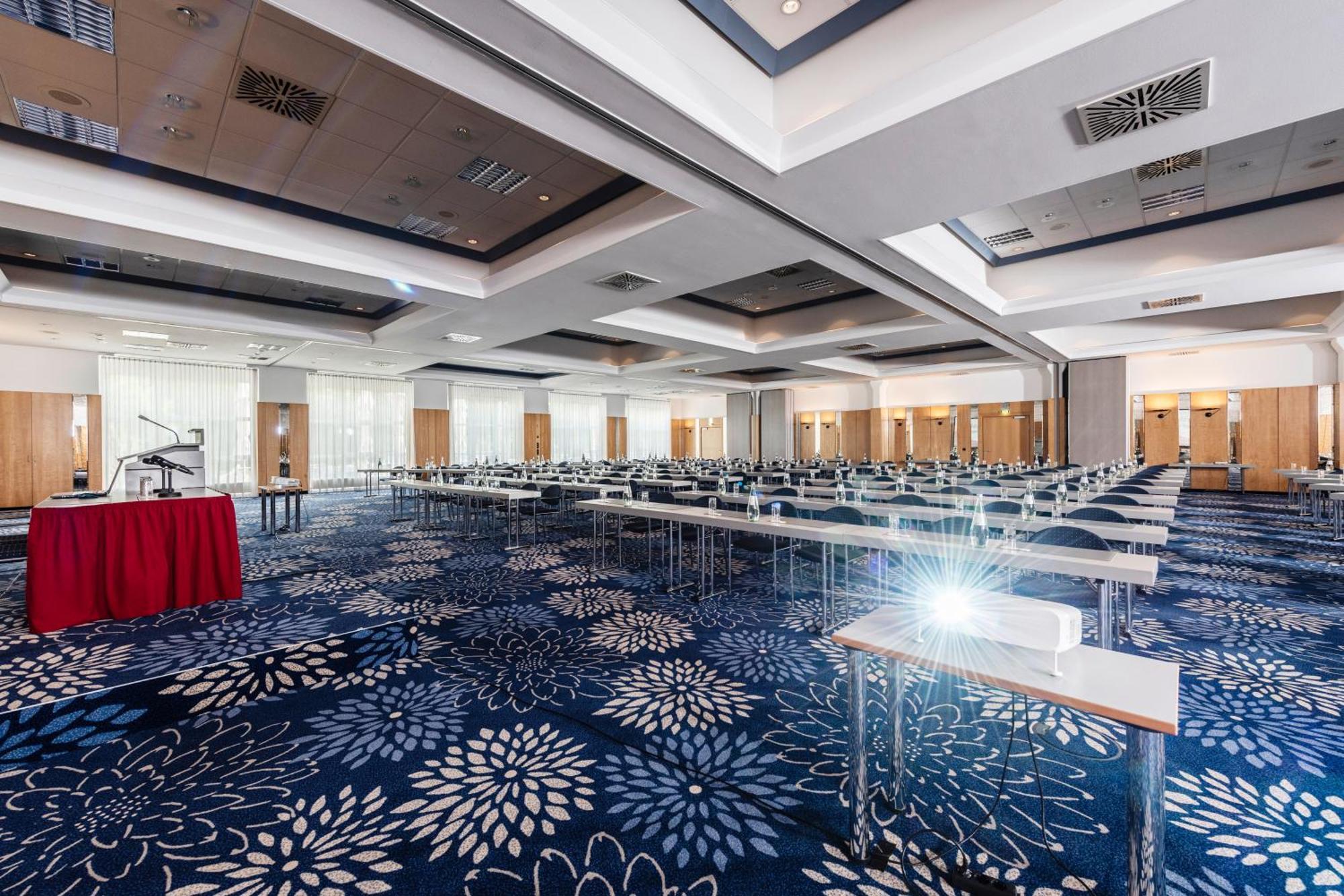 Arvena Kongress Hotel - Hotel In Der Wagnerstadt Bayreuth Bagian luar foto